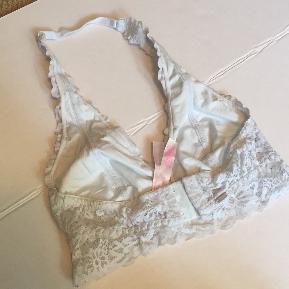 PINK bra! 💙 - Picture 2 of 4
